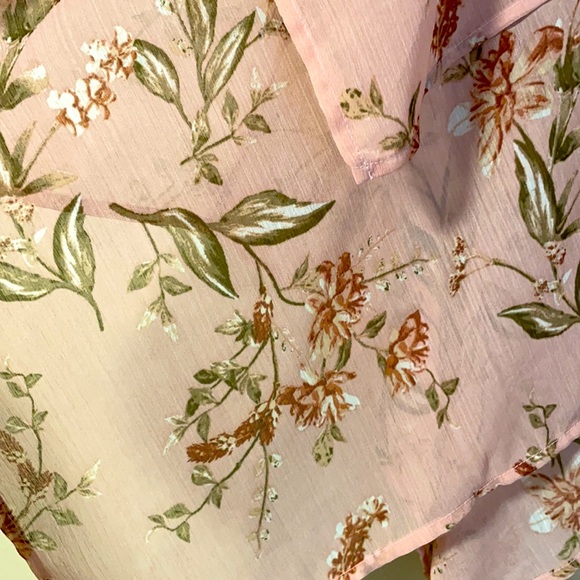 Pink Floral shirt - Picture 3 of 4